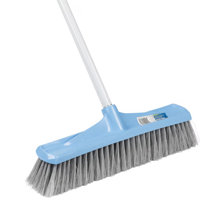 OATES B-12134B 450MM JUMBO INDOOR BROOM WITH HANDLE BLUE